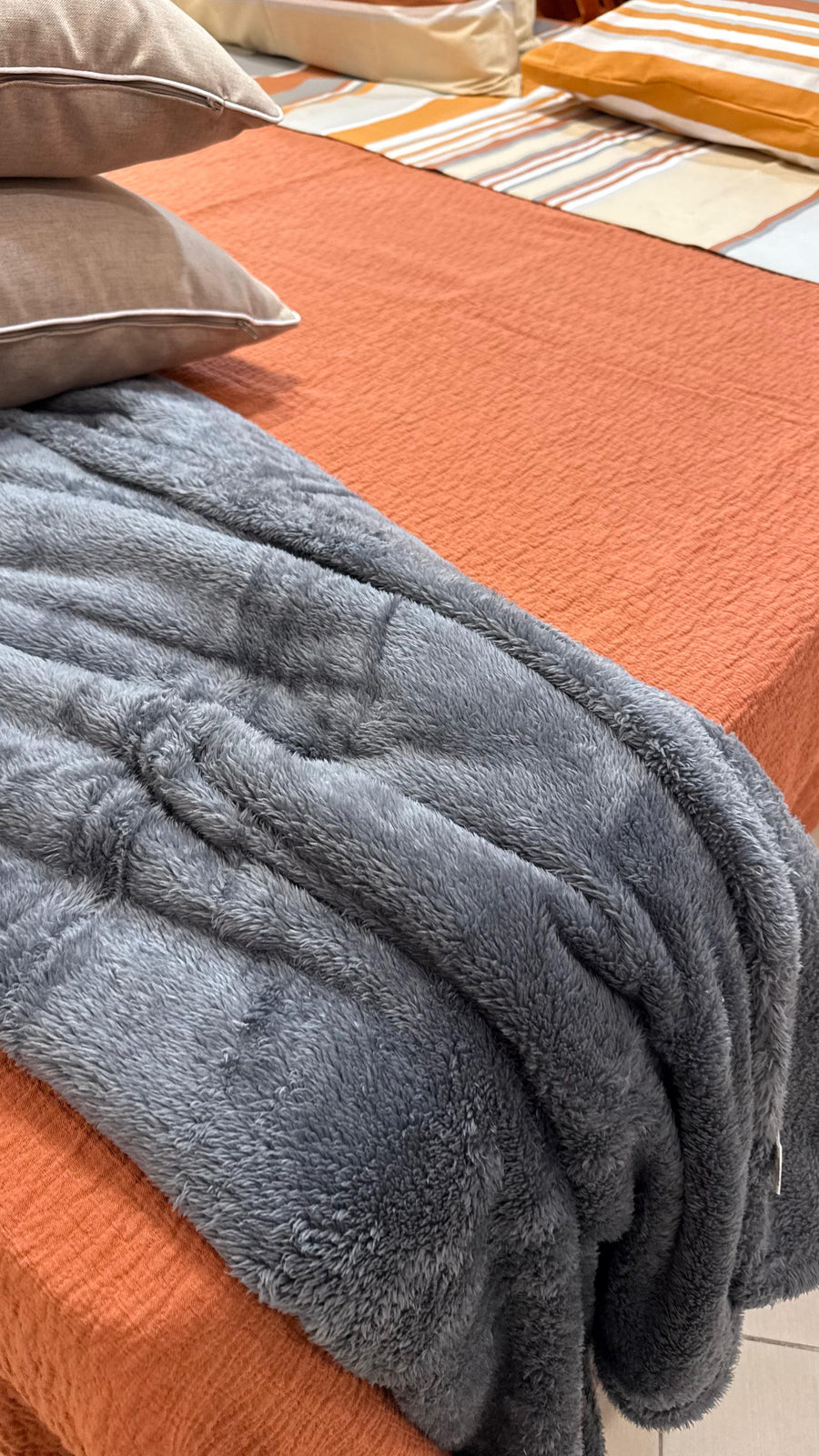S&G Coperta pile Mika plaid 210x240 Fumo Matrimoniale