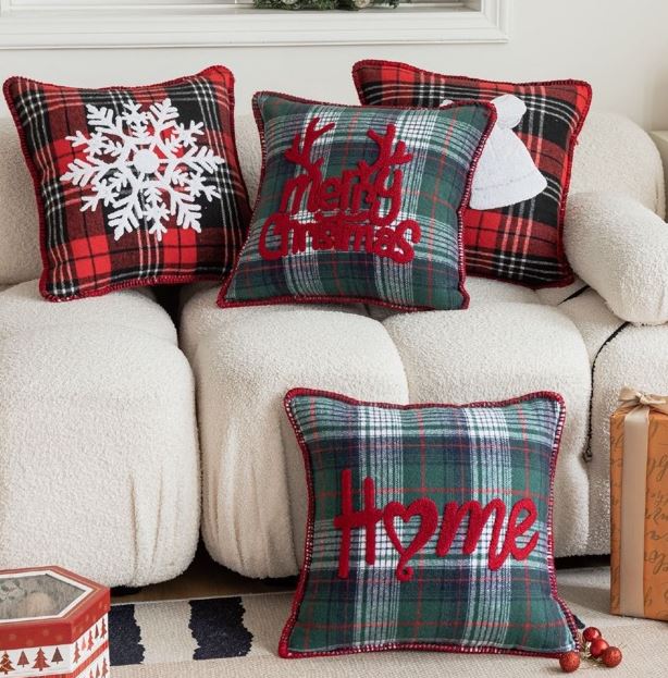 S&G Cuscino arredo Noah con applicazioni 45x45