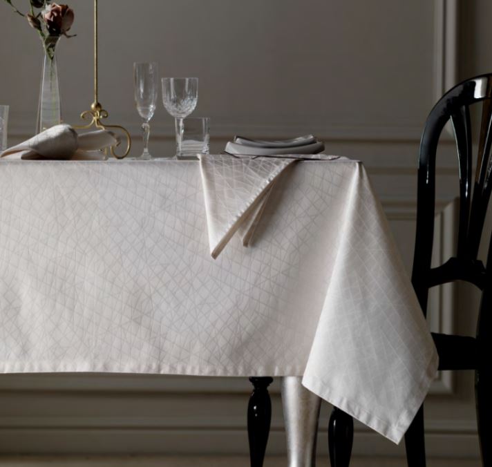 CAVALIERI Servizio tavola Manhattan 140X180 Con 06 tovaglioli Bianco Rettangolare